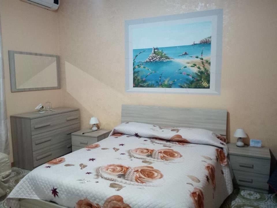Bed and Breakfast Beb I Delfini Di Casa Paola Маскали Экстерьер фото